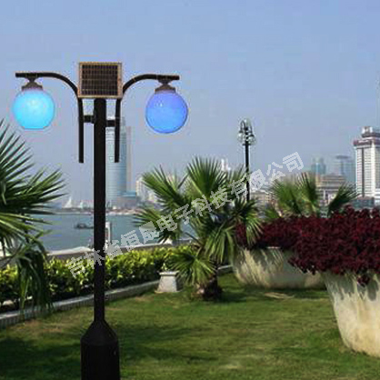 太阳能庭院灯